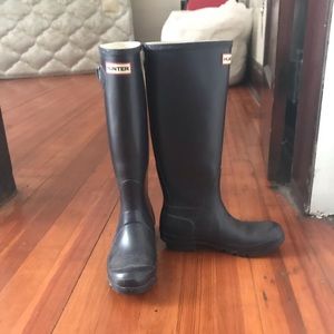 HUNTER BOOTS!! 💜